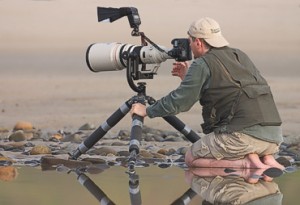 G-02 Photographer With Big Lense