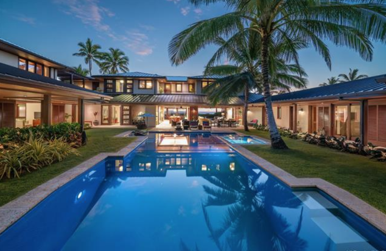 What it's like living an a luxurious beach front home